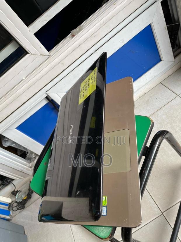 Laptop Asus F550CC 8GB Intel Core I5 HDD 1T · Photo 3