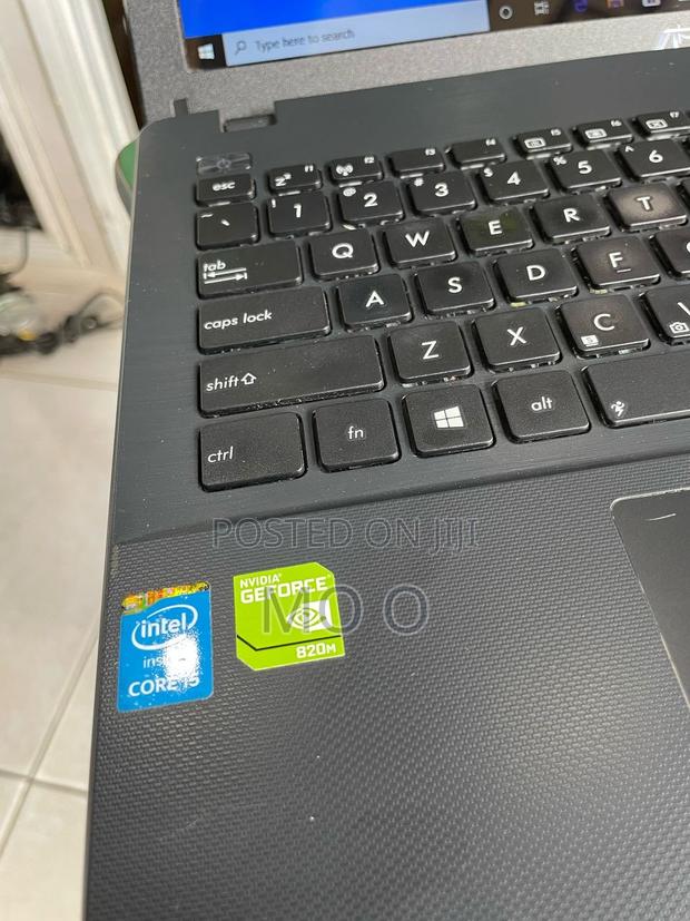 Laptop Asus X555LA 4GB Intel Core I5 HDD 500GB · Photo 4