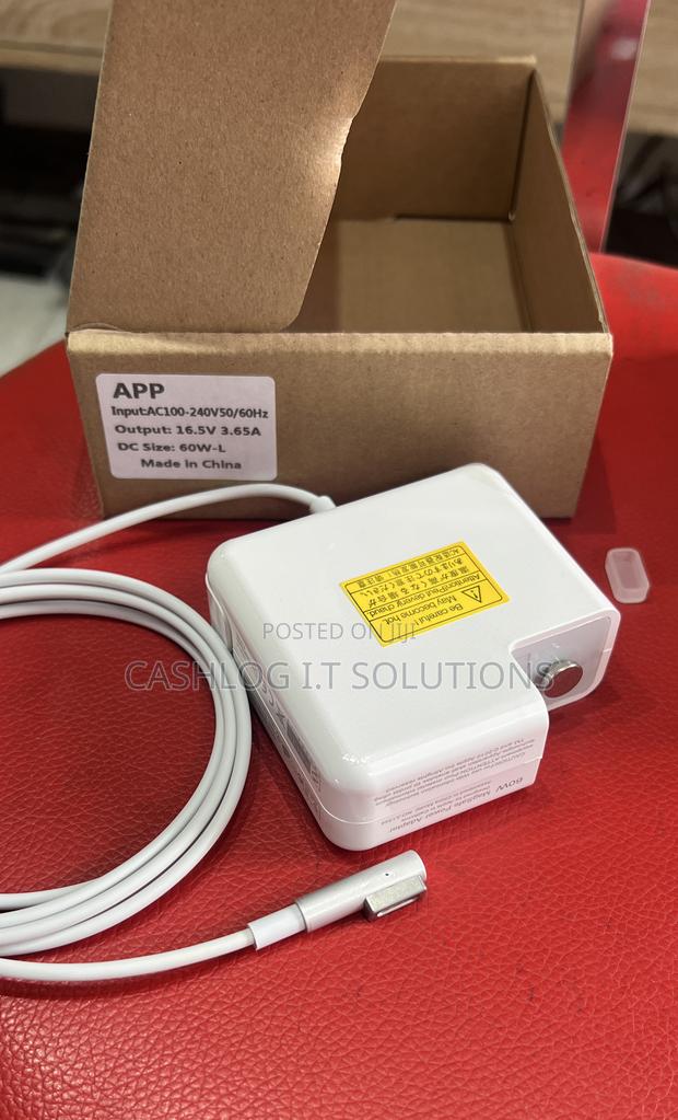 Macbook 2010 to 2017 Charger · Photo 2