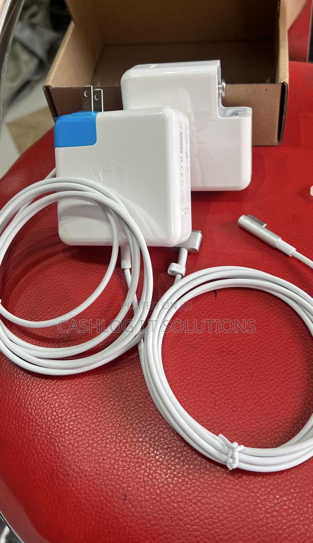 Macbook 2010 to 2017 Charger · Photo 5