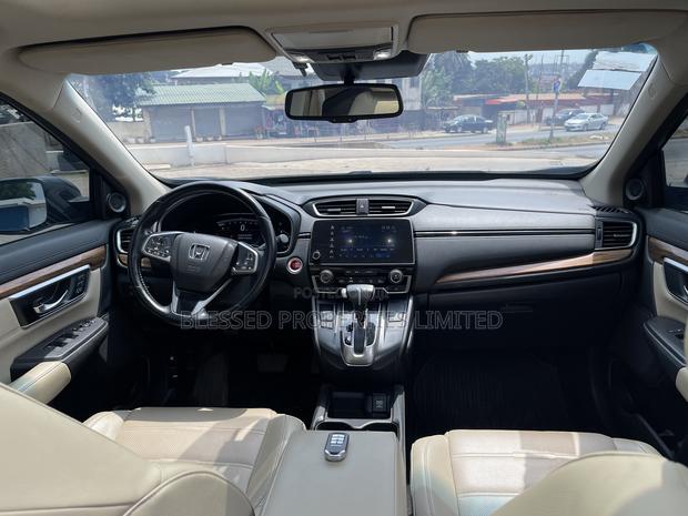Honda CR-V Touring AWD 2018 Blue · Photo 5