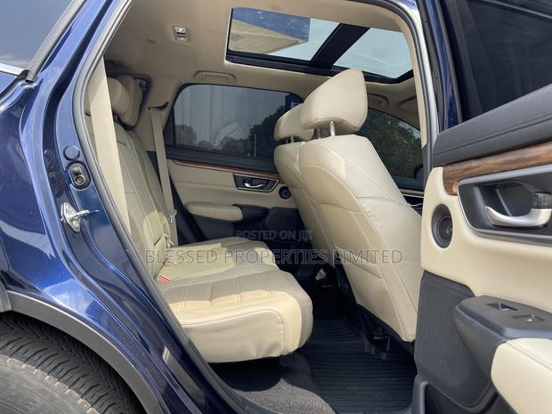 Honda CR-V Touring AWD 2018 Blue · Photo 6