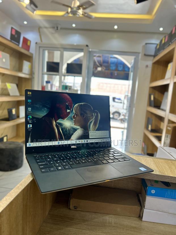 Laptop Dell XPS 13 8GB Intel Core I5 SSD 512GB · Photo 3