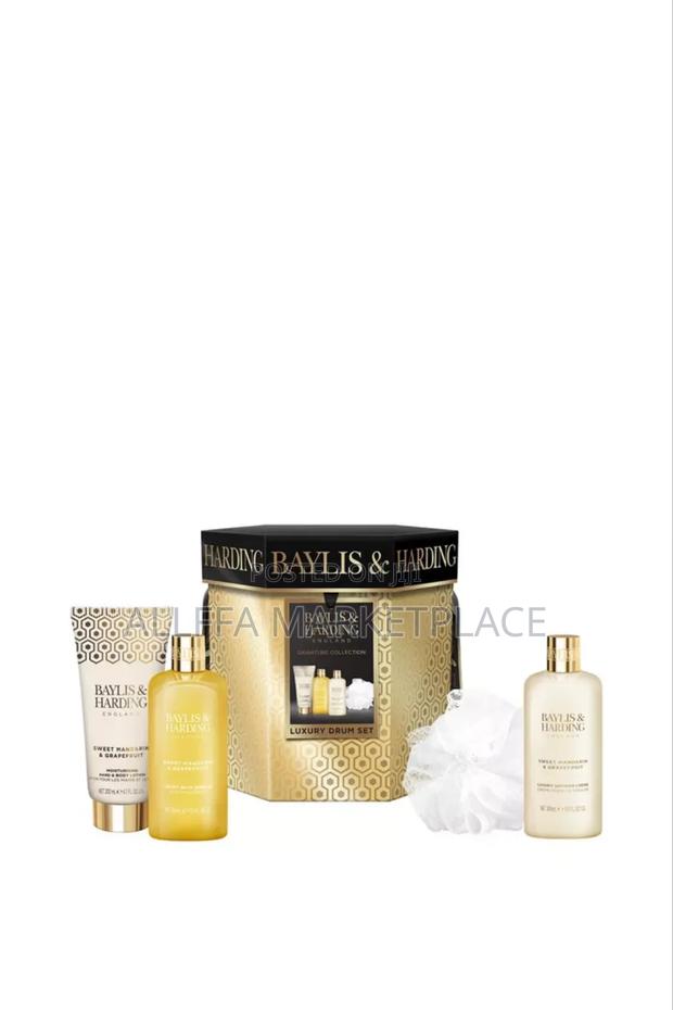 Sweet Mandarin Grapefruit Luxury Drum Gift Set · Photo 1
