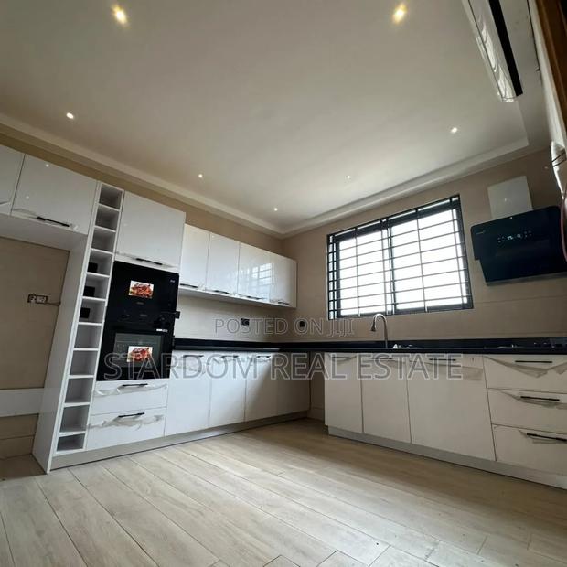 2bdrm Apartment in Lake Side Estate for rent · Photo 2
