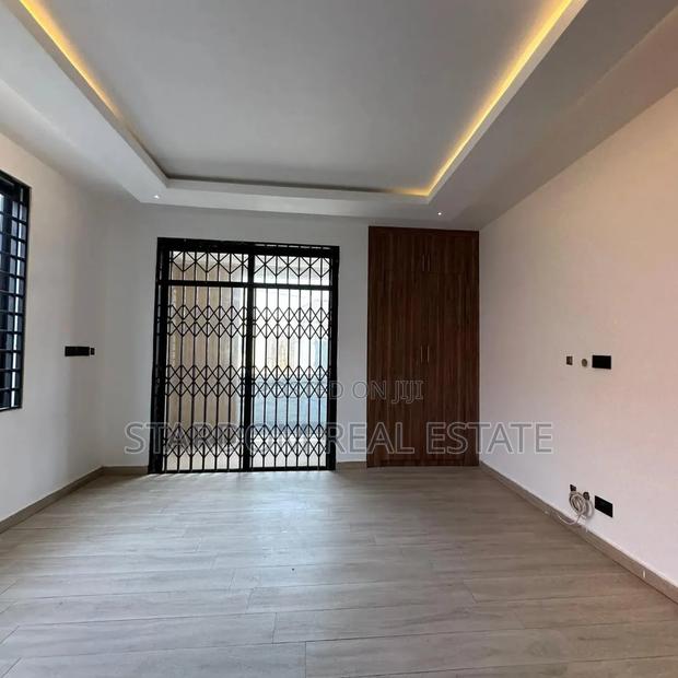 2bdrm Apartment in Lake Side Estate for rent · Photo 8