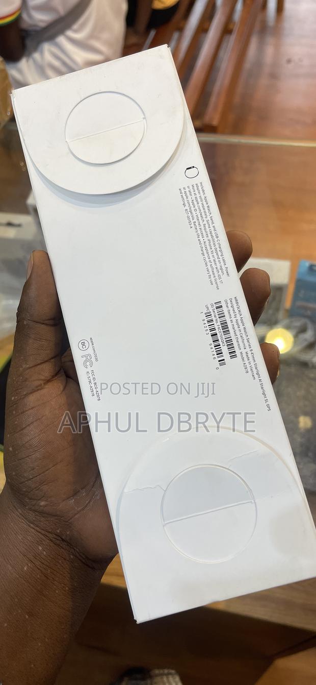 Apple Watch Series 9 41mm Cell · Photo 2