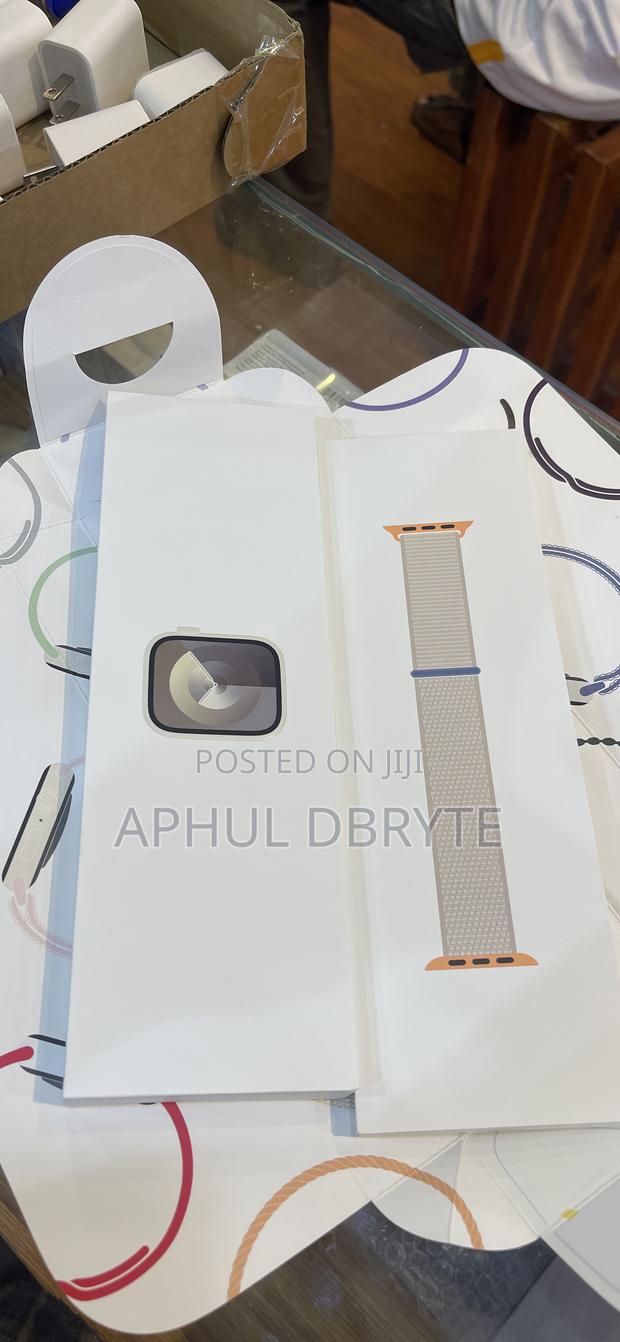 Apple Watch Series 9 41mm Cell · Photo 3