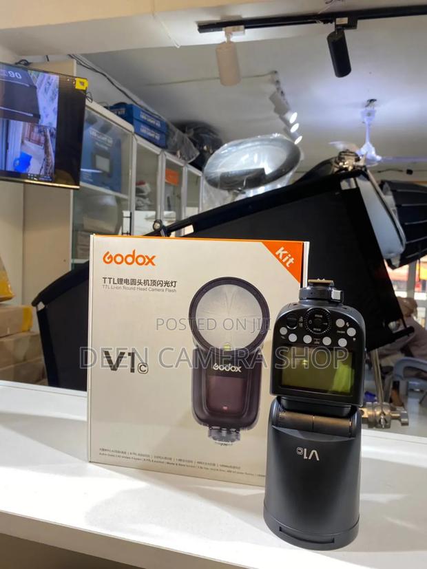 Godox V1 Speedlite · Photo 1