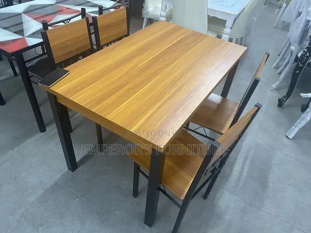 Quality Modern Dining Table With Four Seats · Photo 1