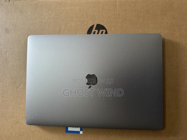 Laptop Apple MacBook Pro 2019 32GB Intel Core I9 SSD 1T · Photo 1