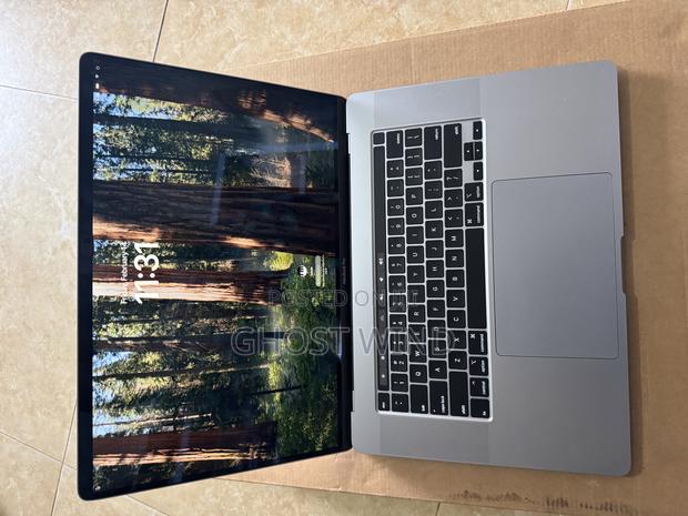 Laptop Apple MacBook Pro 2019 32GB Intel Core I9 SSD 1T · Photo 3