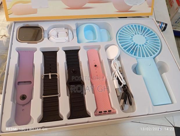 D96 Ultra Smart Watch, Earbud Rechargeable Fan - Blue · Photo 4
