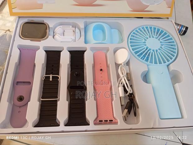D96 Ultra Smart Watch, Earbud Rechargeable Fan - Blue · Photo 5