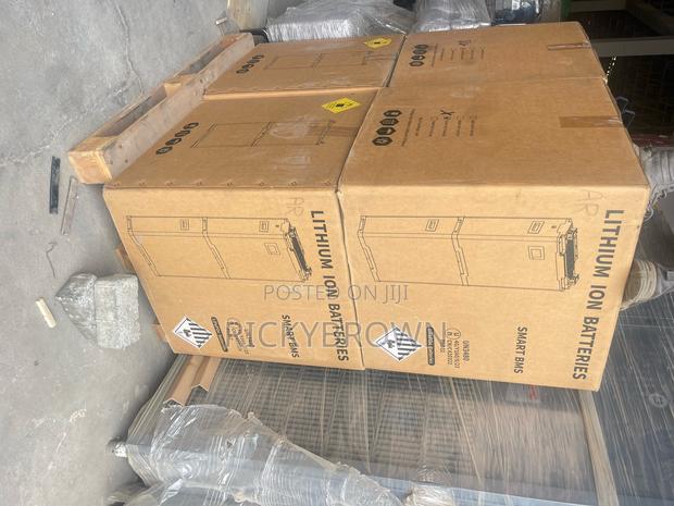 51.2v 300ah (15 Kwh) Lithium Battery Big Promo · Photo 2