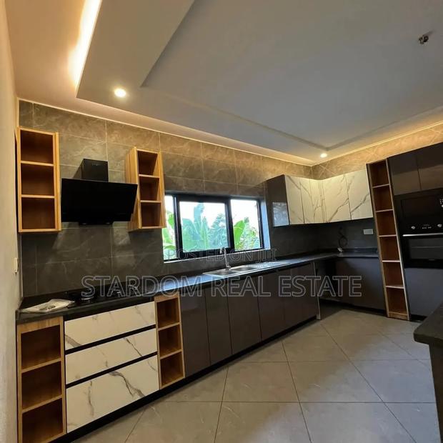 2bdrm Apartment in Adjiriganor for rent · Photo 2