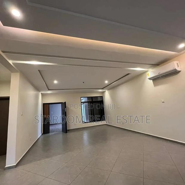 2bdrm Apartment in Adjiriganor for rent · Photo 6