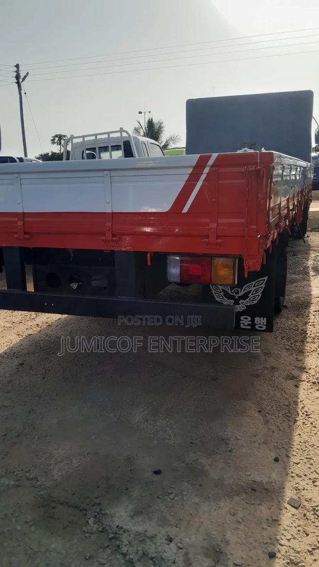 Hyundai 5ton Truck (Mega) · Photo 5
