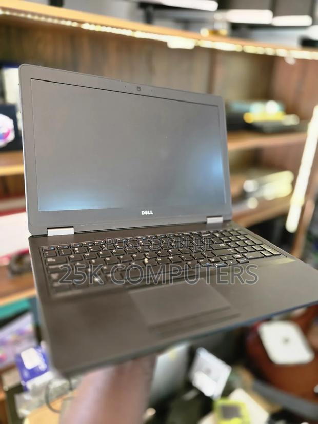 Laptop Dell Latitude E5570 8GB Intel Core I5 SSD 256GB · Photo 5