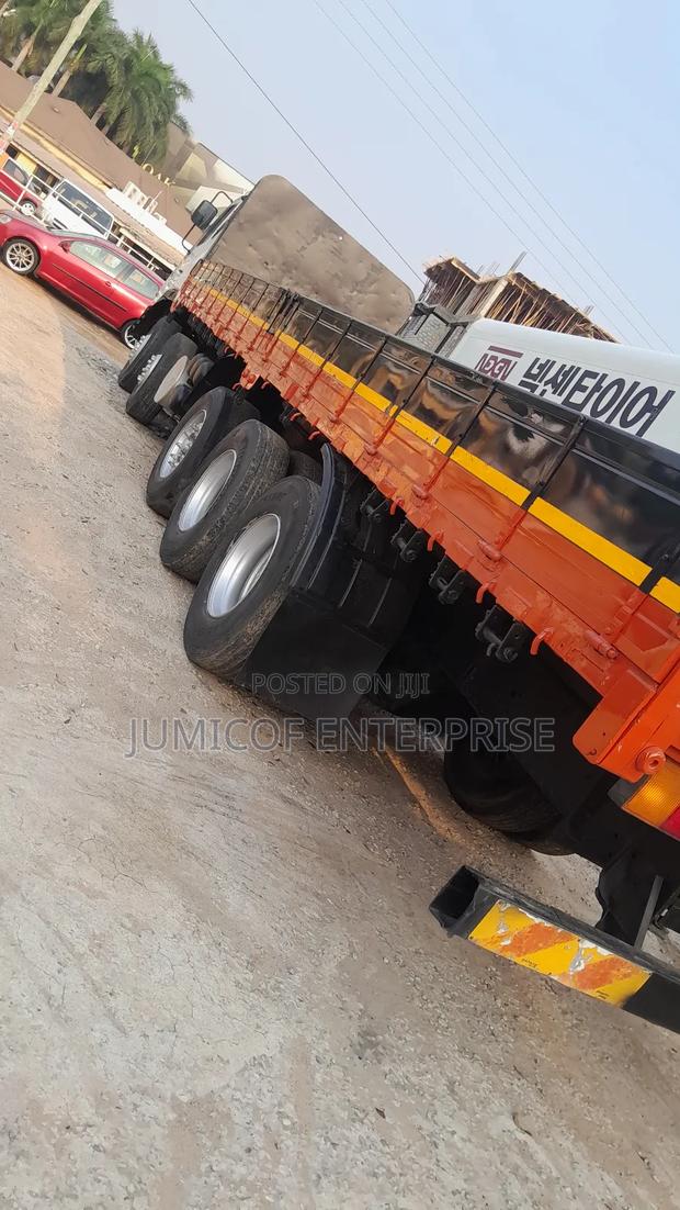 Daewoo Heavy Duty Truck · Photo 2