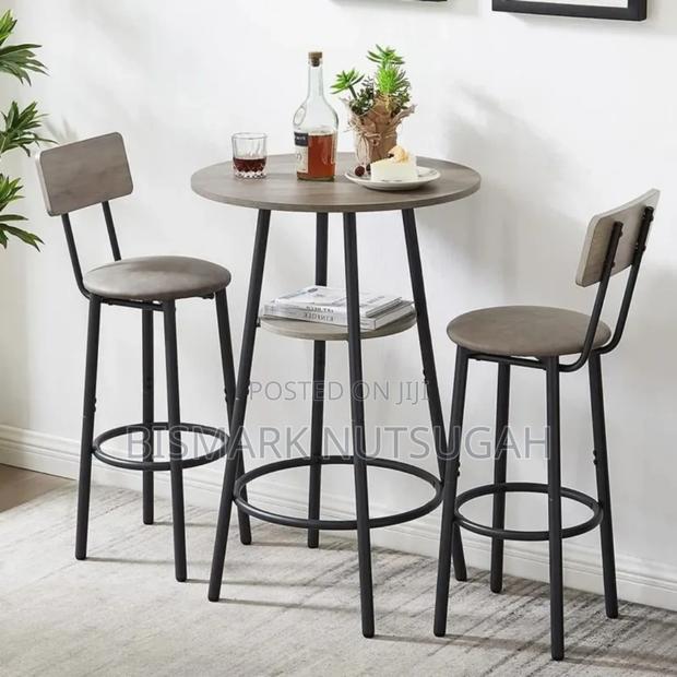 Bar Pub Round Table for Sale · Photo 2