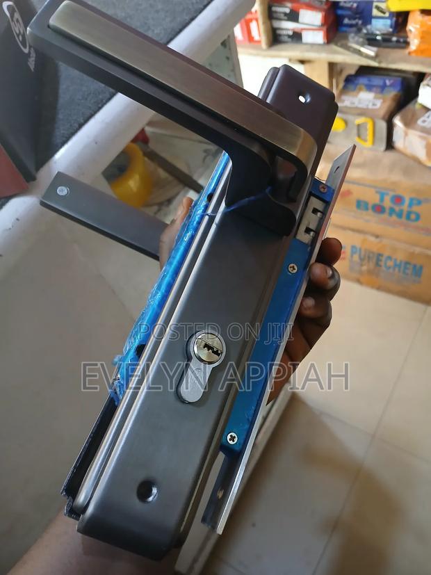 Vasto High Quality Door Lock With Bras Keys · Photo 2
