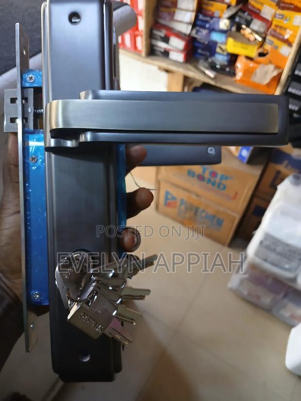 Vasto High Quality Door Lock With Bras Keys · Photo 5