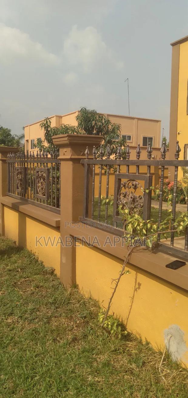 5bdrm House in Mark Estate At, Kumasi Metropolitan for sale · Photo 1