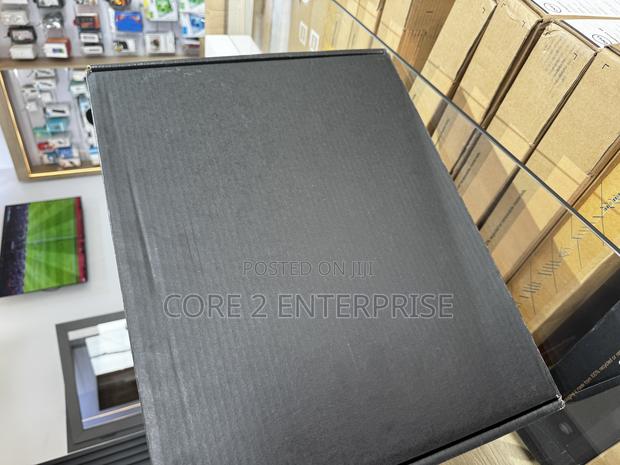 New Laptop Dell Latitude 7450 32GB Intel Core Ultra 7 SSD 512GB · Photo 3
