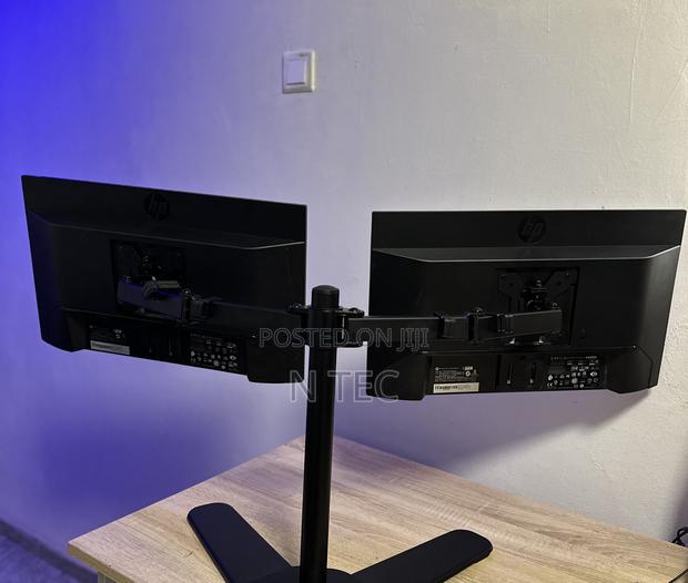 Dual 22 Inches Edgeless Hp Monitors · Photo 2