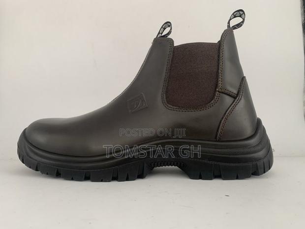 Delta Safety Boot Rubber Sole · Photo 2
