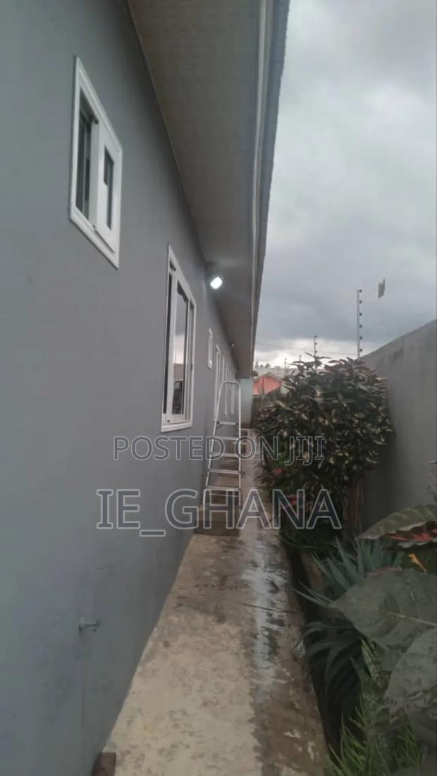 Electric Fence Installation · Photo 3