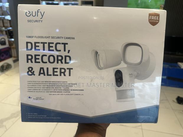 Eufy Floodlight Cam 1080p · Photo 1