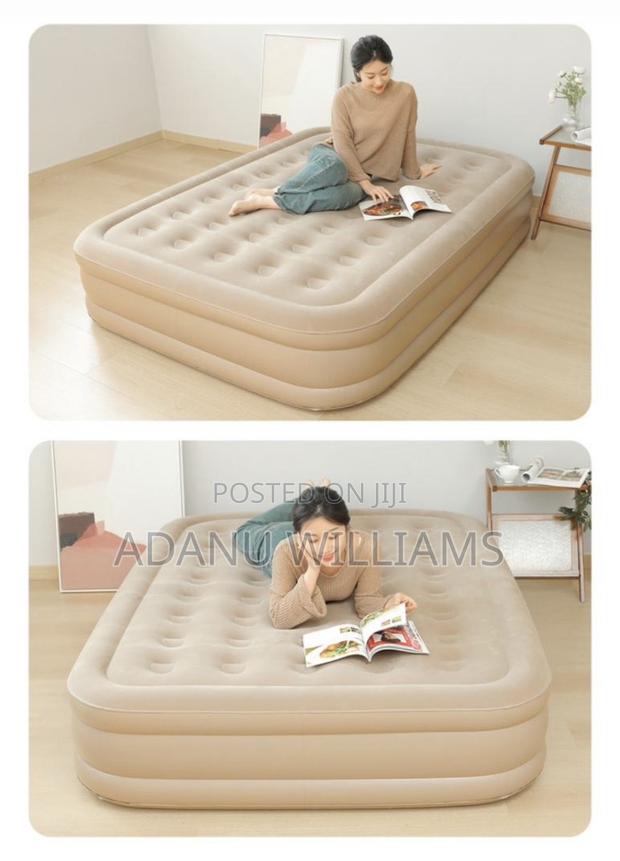 High Quality Inflatable Airbed Mattress Built With Pump · Photo 1