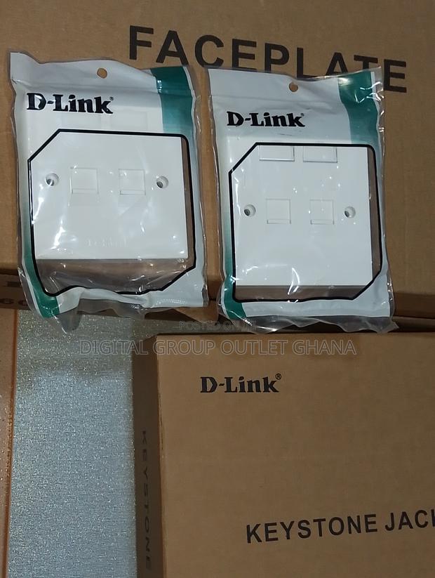 D-link Dual Ports Faceplate With Two Keystone Jack · Photo 4