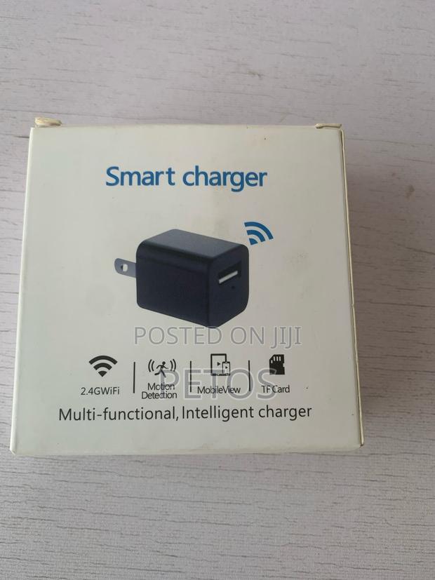 Smart Charger Spy Wi-Fi Camera · Photo 3