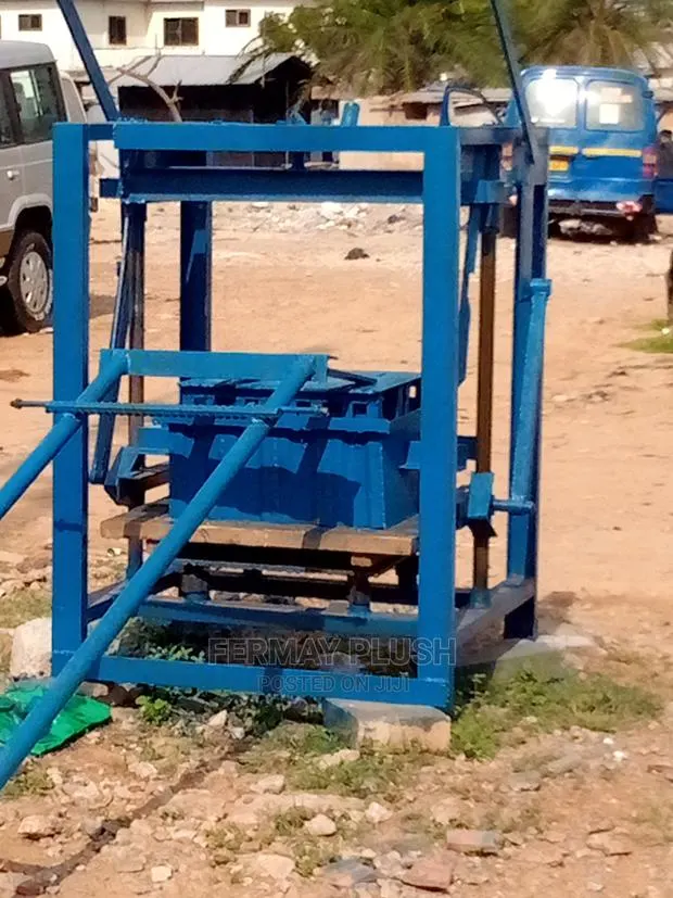Varieties of Concrete Block Machines for Sale in Ghana · Photo 1