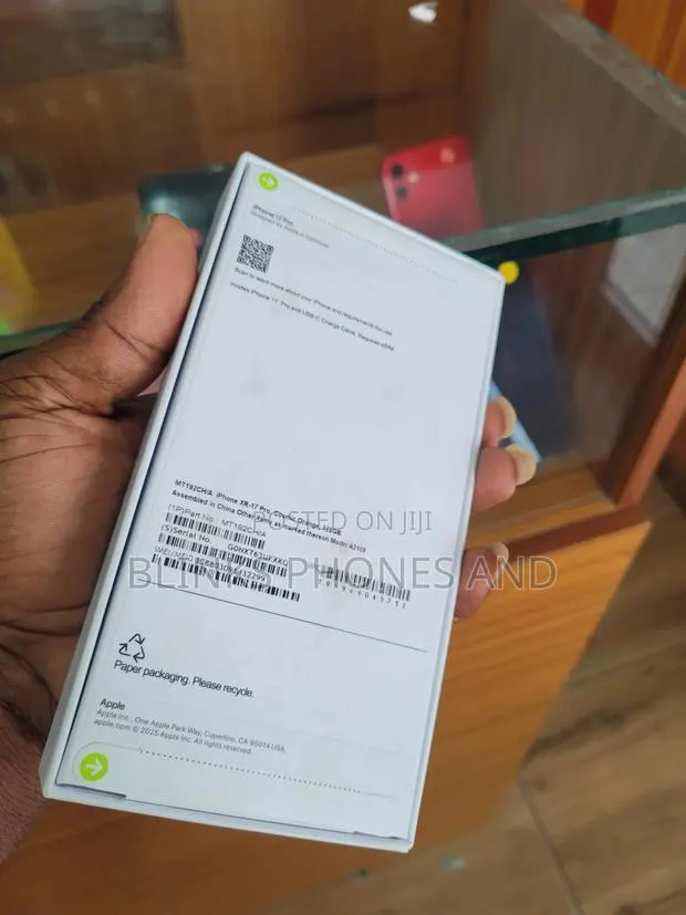 New Apple iPhone XR 128 GB Orange · Photo 1