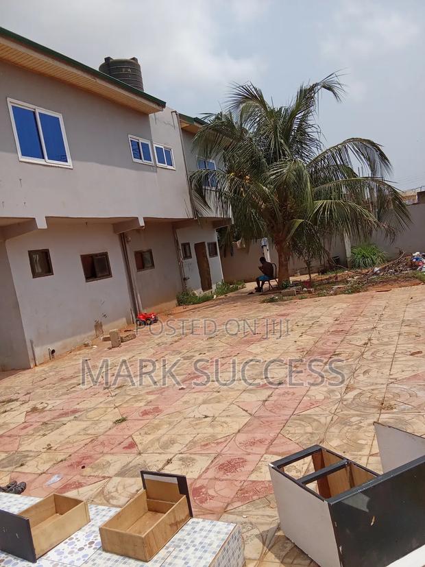 6bdrm House in Bortiano for sale · Photo 3