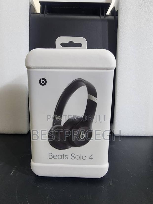 Beats Solo 4 · Photo 1