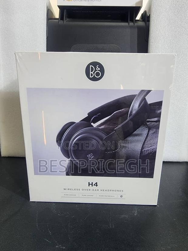 Bang Olufsen (BO ) Headphones · Photo 1
