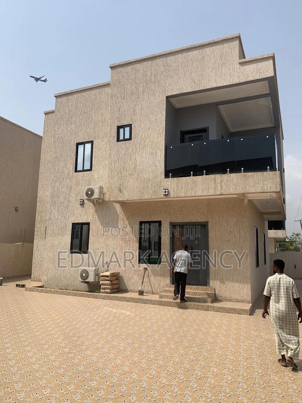 4bdrm House in East Legon Ogbojo, Accra Metropolitan for sale · Photo 1