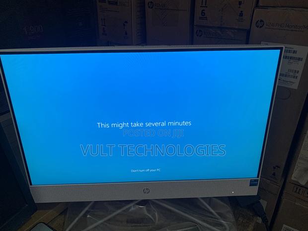 New Desktop Computer HP 200 G4 All-in-One 4GB Intel Core i3 SSD 256GB · Photo 3