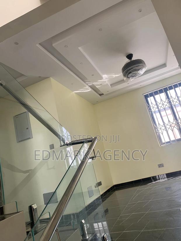 5bdrm House in Ars Ogbojo, American House for sale · Photo 7