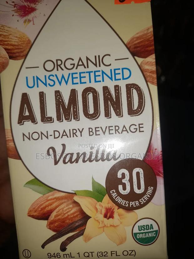 Organic Unsweetened Almond · Photo 1