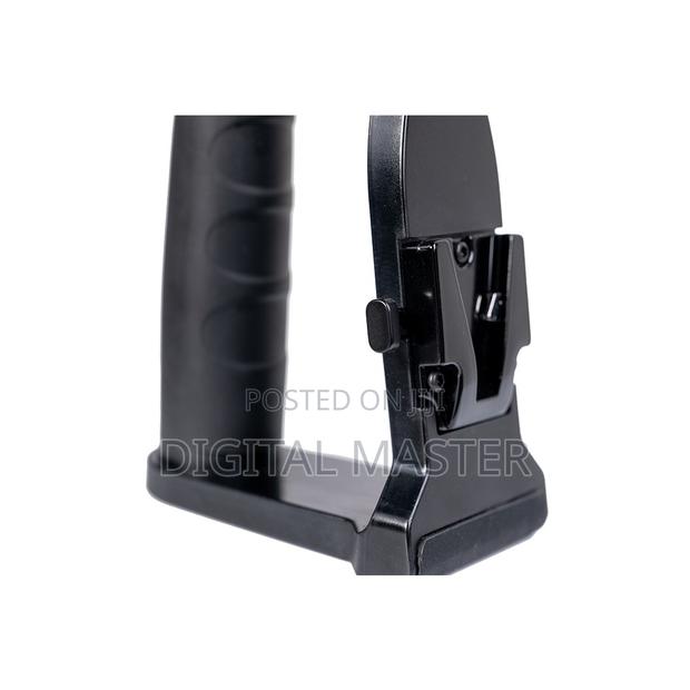 Amaran Cob 60 Series Led Monolight Handheld Bracket · Photo 5