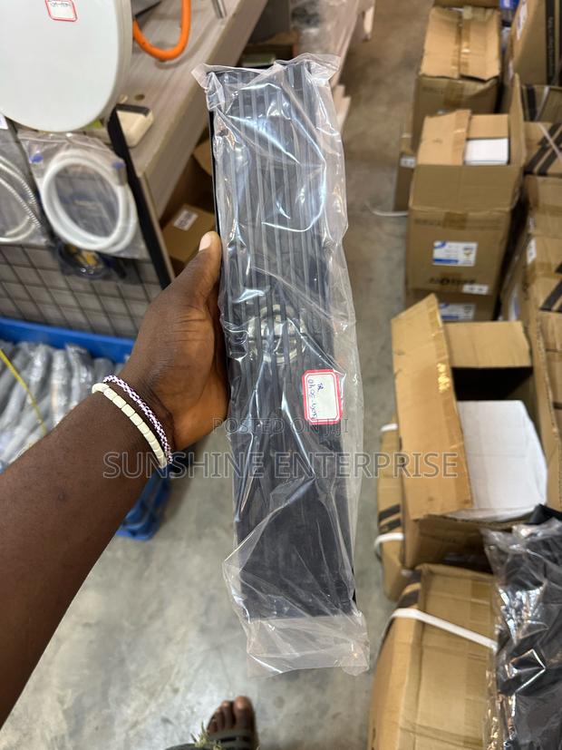 Black Floor Drain-40cm · Photo 1