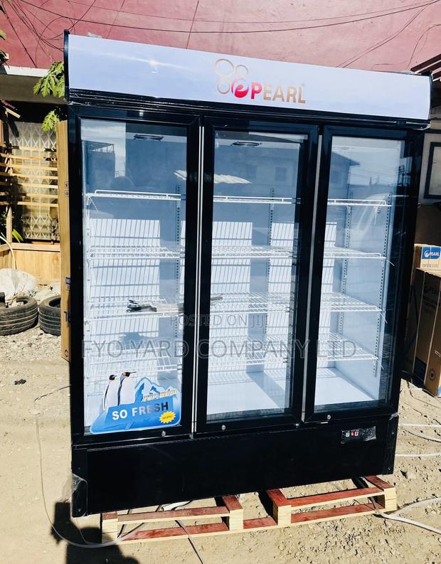 Pearl Commercial 3doors Original Display Fridge · Photo 1