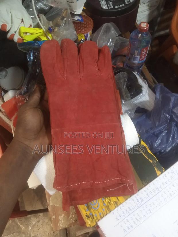 Safety Gloves · Photo 1