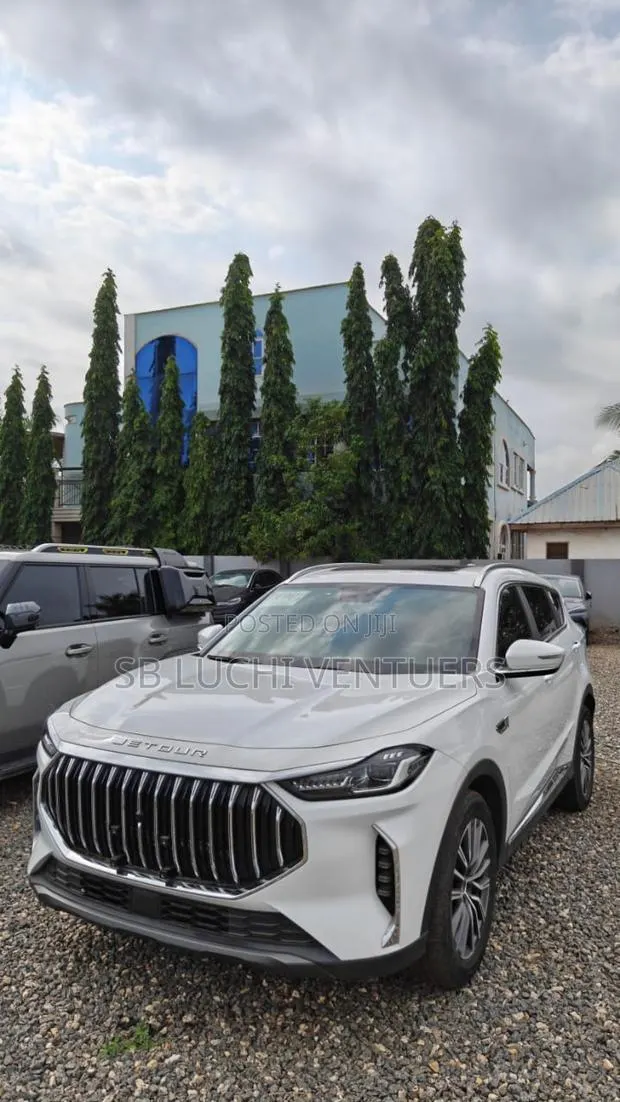 Jetour X70 Plus 2024 White · Photo 1
